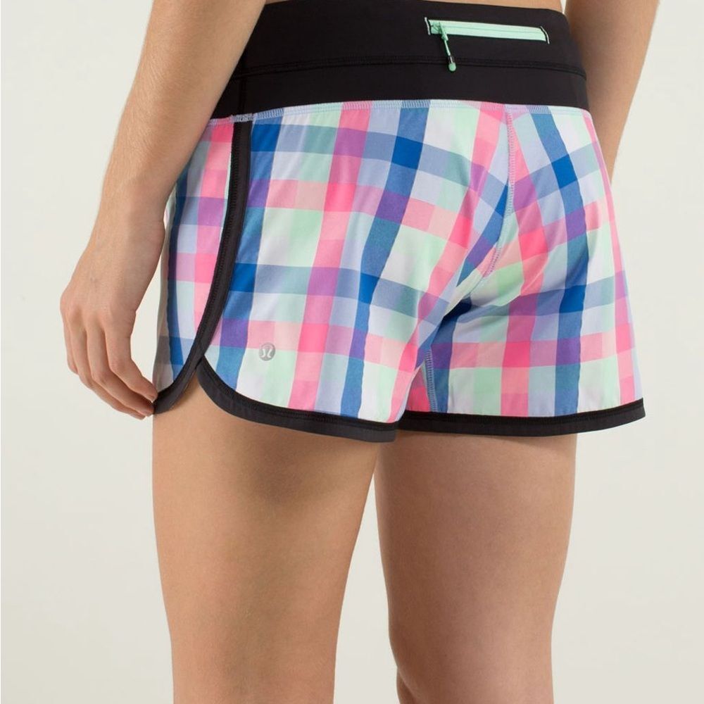 RARE Lululemon Groovy Run Short *2-way Stretch Pop Plaid Multi / Black Size 10